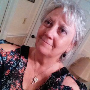 Meet your Posher, Lana